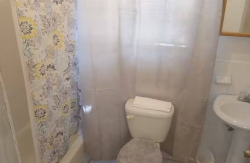 Nassau Apartment | Crystal Breeze Suite with Queen Bed