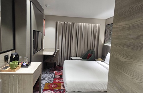 Agra Hotel | Crystal Inn