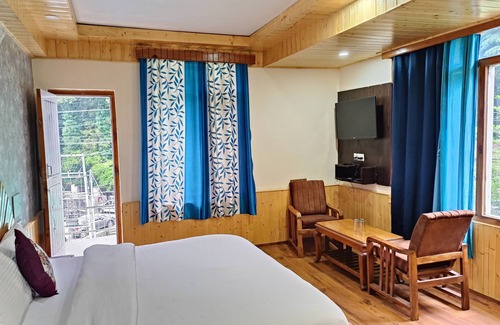 New Manali Hotel | CS Shhandella Hotel