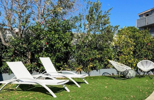 Ladera Heights House | Cubier: Memorable 1BR Unit with Pool (MK2-LAD)
