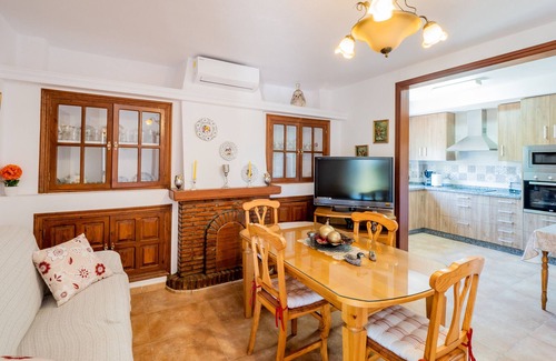 Coin Cottage | Cubo's Casa Rural El Alba/private pool/BBQ/free wifi