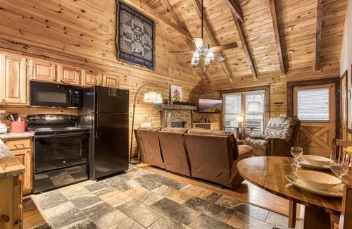 Pigeon Forge Cabin | Cuddlin' Up, Er209 - Luxury At Its Finest And Location That Can't Be Beat! 2 Bedroom Cabin by RedAwning