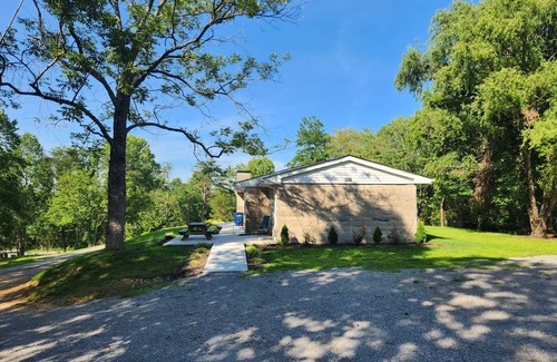 Jamestown House | Cumberland Get-A-Way located at entrance of State Park