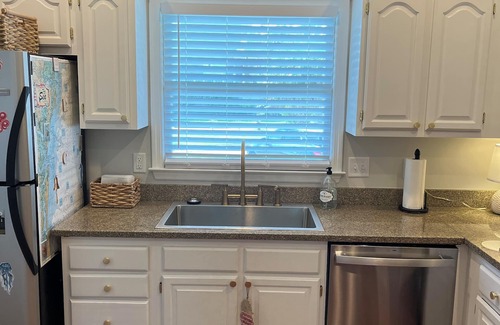 St. Marys House | Cumberland Queen Cottage