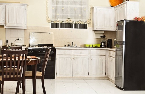 River Phinneys House | Cupid Home #2-Free Car /AC Units/Pool in rooms/Discounts for mature guest