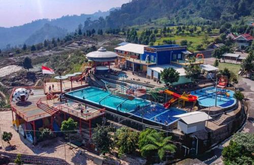 Cibodas Cabin | Curug Ciherang Villa & Glamping