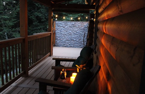 Bath House | Custom Log Cabin on Wild Ammonoosuc River
