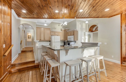 Rock Harbor House | Custom Norris Lake home in no-wake zone w/hot tub & two kitchens - dog-friendly