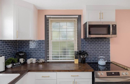 Kingsport House | Cute & Cozy Kingsport Home - 3 Bedroom - Close to Hospitals, Eastman, Downtown