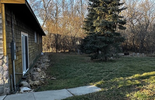 Aberdeen Cottage | Cute Two Bedroom Cottage in Quiet Setting