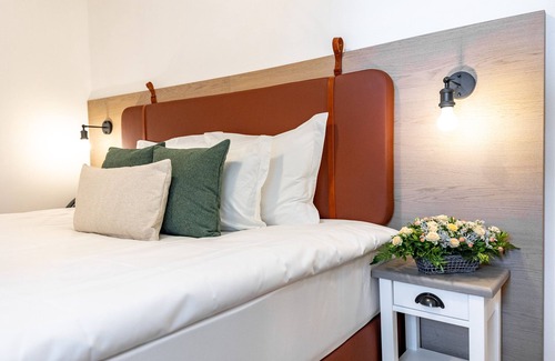 Gellert Hill Hotel | Czakó Bed & Breakfast