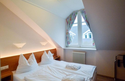 Binz Apartment | Dünenpark Binz - Komfortplus Ferienwohnung mit 1 Schlafzimmer und Balkon im Dachgeschoss 147