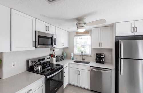 Siesta Key Villa | D15 - Your Island Reset Starts Here