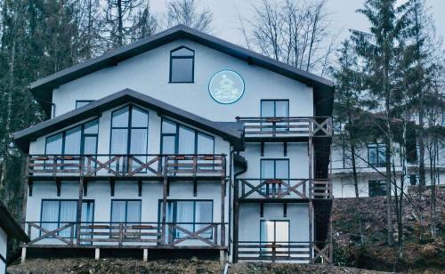 Soymy Hotel | DACHA на Магурі