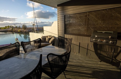 Nelly Bay House | Dacha on Maggie No#1 OPULENT AND LUXURIOUS
