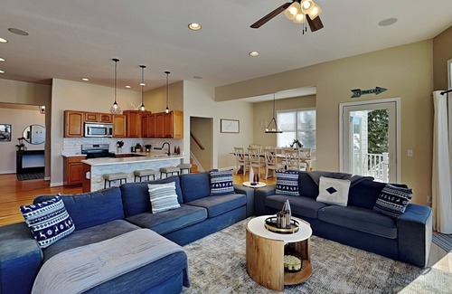 Waterfront Greens House | Dacha Verde | Luxe, Game Room, Hot Tub