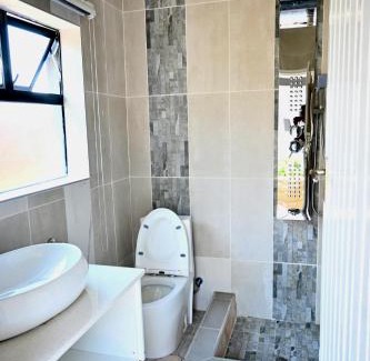 Midlands Cabin | Dade Residences