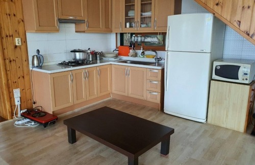 Ansan House | Daebudo Badayeohaeng Pension