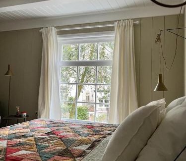 De Weteringschans Bed & Breakfast | Dahli's Sleep Boutique