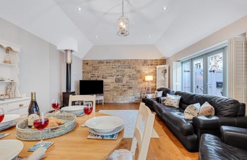 Belford House | Dairy Cottage @Budle Barns - North East Escapes