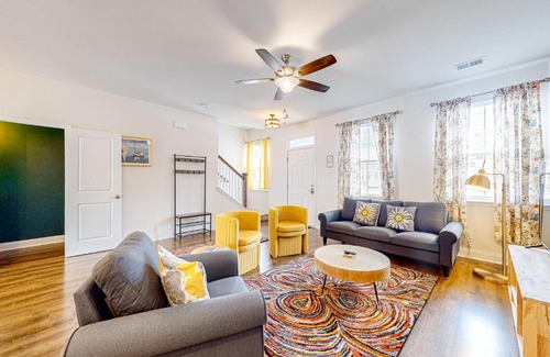 North Charleston House | Daisy Place