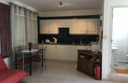 Flic-en-Flac Villa | DALAIS AT STUDIO, 5 mins to beach