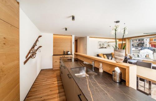 Saas Almagell Apartment | Dalias Ferienparadies Apartment EDELWEISS 6P