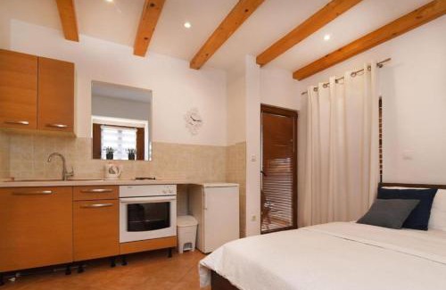 Zaton Apartment | Dalmatian stone cottage