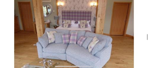 Blairgowrie Apartment | Dalnoid Cottages & Treehouses Nr Glenshee