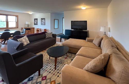 Ludlow Apartment | Damn Farm Apt.