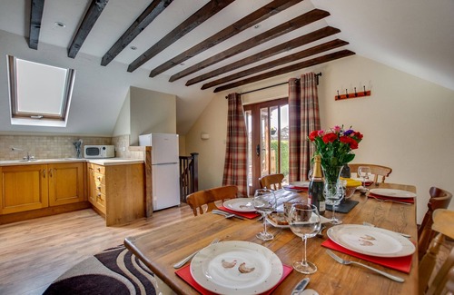 Brecon House | Dan y Comin - Two Bedroom House, Sleeps 5