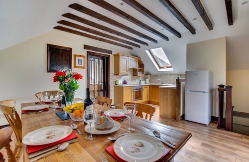 Brecon House | Dan y Comin - Two Bedroom House, Sleeps 5