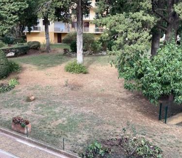 Amelie-les-Bains-Palalda Apartment | Dans une station thermale, Studio dans résidence avec ascenseur