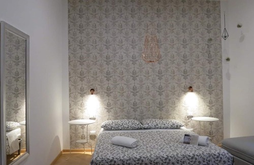 Trento Old Town Bed & Breakfast | Dante Rooms and Apartment