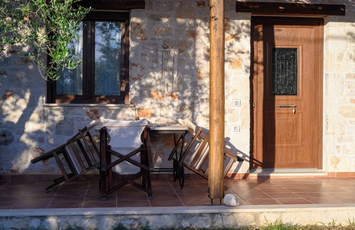 Zakynthos Cottage | Daphne Cottage | Lioriza Houses Zakynthos