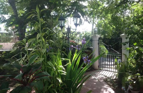 Couva-Tabaquite-Talparo House | Dar es Salaam: Haven of Peace!nat Rose's place