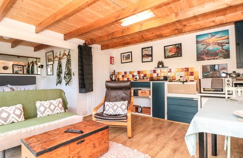 Totnes Cottage | Dart View Hideout
