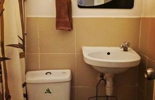 Muntinlupa Hotel | Darvy Suites