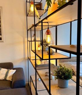 Pforzheim Apartment | 'Das kleine Feine' - Ruhige, helle Ferienwohnung mit Parkplatz und Balkon