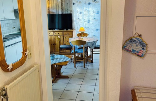 Sturenburgshof House | Dat Friesenhuus 2 for 4 persons in Aurich at the bathing lake! Pet friendly!