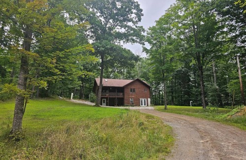 Bristol Cabin | David Brown`s Mountain Retreat- 2bed/2bath -Cabin