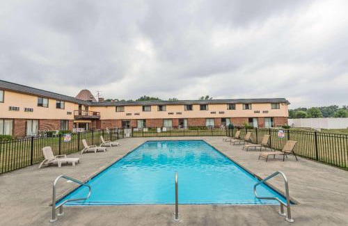 Berlin Hotel | Days Inn by Wyndham Berlin Meriden