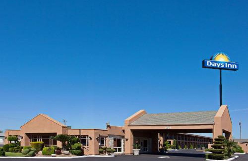 Chowchilla Hotel | Days Inn by Wyndham Chowchilla Gateway to Yosemite