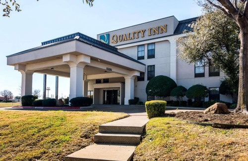 Fort Worth Hotel | Days Inn by Wyndham Fort Worth North/Fossil Creek