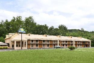 Harriman Hotel | Days Inn by Wyndham Harriman