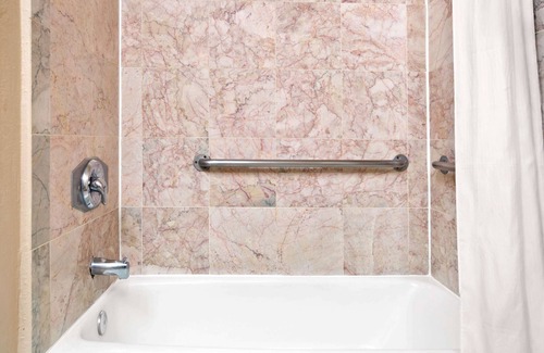 South San Jose Hotel | Days Inn by Wyndham San Jose