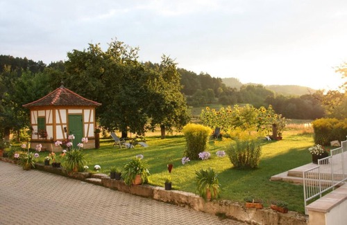 Staffelstein Apartment | Cozy holiday home (47sqm) with a French balcony