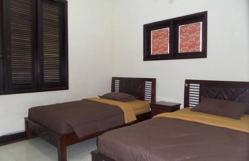 Malang House | De Clove Guest House