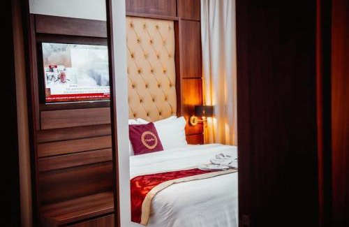 South West Hotel | De Fairmount Plaza Near Delhi Airport