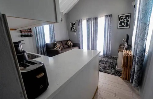 Piggotts House | De ja Blue